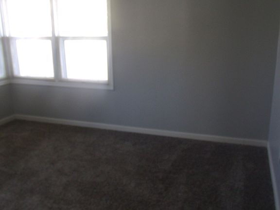 5th image of 801 NW 43rd St