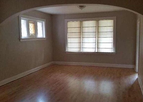 Natural Lighted Living Room