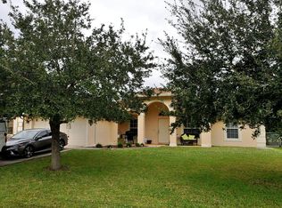 2842 SW South Calabria Cir, Port Saint Lucie, FL 34953
