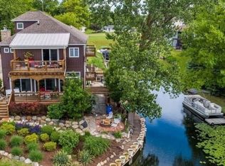 13397 Wendell Dr, Fenton, MI 48430