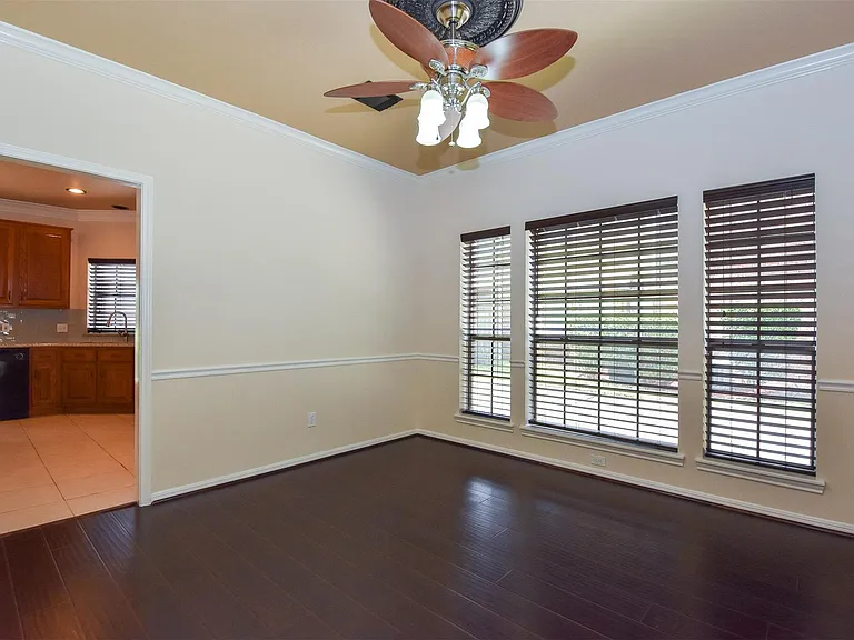 314 Spencers Glen Dr — Photo 10