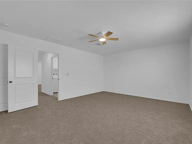 6086 Swift Lariat St — Photo 23