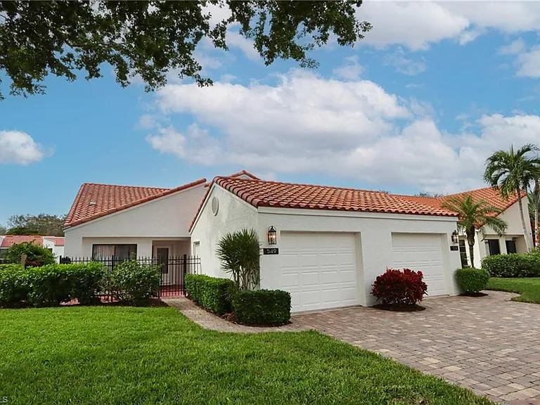 549 Beachwalk Cir — Photo 22