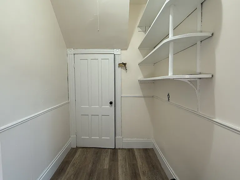 604 Park Ave — Photo 8