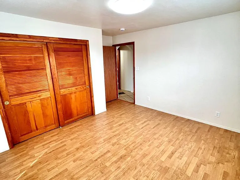 615 Candelaria Rd NW — Photo 15