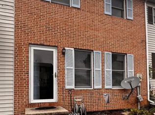 24 Persian Lilac Dr, Etters, PA 17319