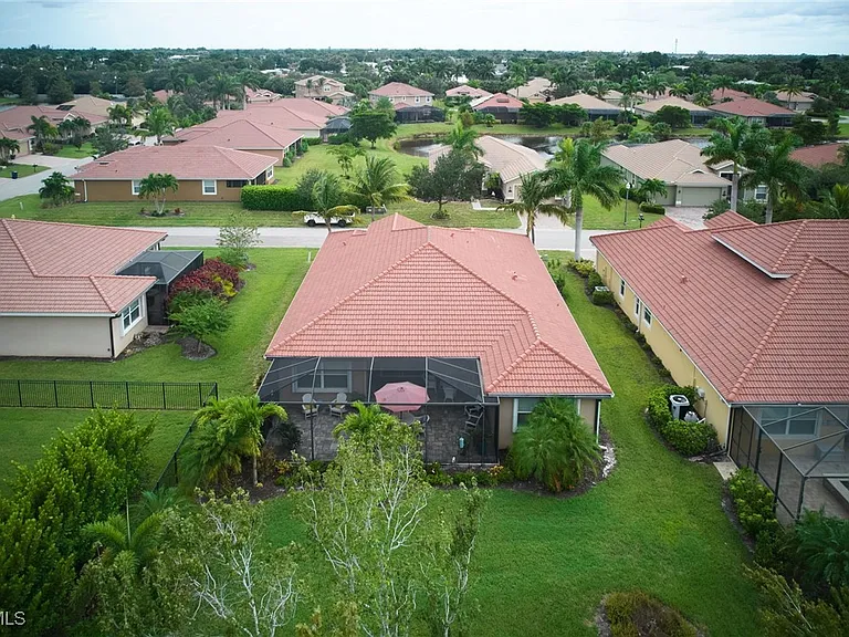 12710 Olde Banyon Blvd — Photo 35