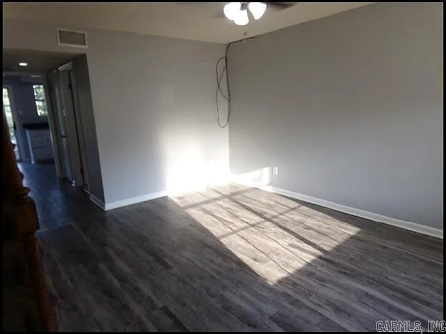 2 bed, 1.0 bath, 1000 sqft, $910 — Photo 3