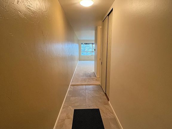 5th image of 414 Boulevard St #202