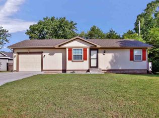1017 N Lulu St, Augusta, KS 67010