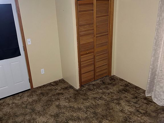 4th image of 612 Pine St