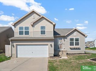 19404 X St, Omaha, NE 68135