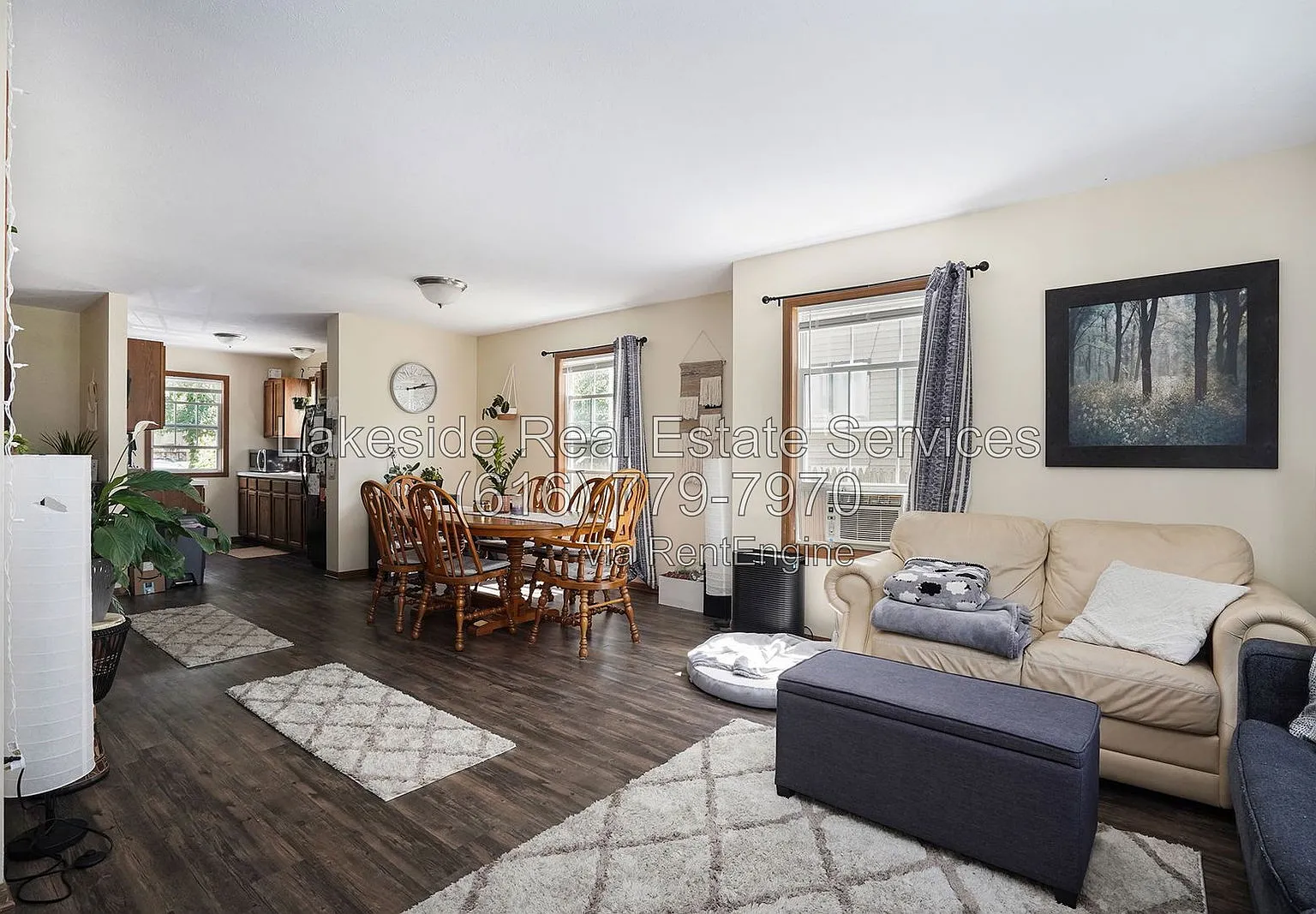 3 bed, 1.5 bath, 1230 sqft, $1,795 — Photo 2