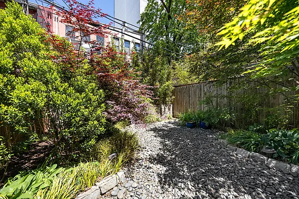 Sold by Corcoran | media 22