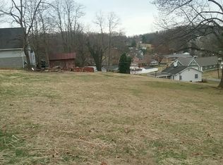 Division St, Elizabethton, TN 37643