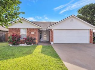 2318 SW 44th St, Lawton, OK 73505