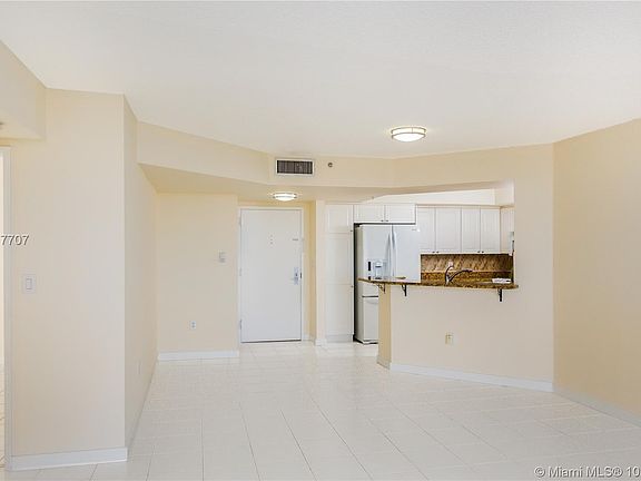5th image of 1800 Sunset Harbor Dr APT 701