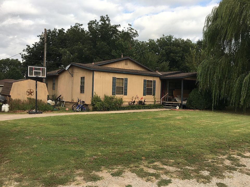 1st image of 403 S 1st St