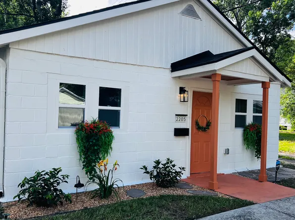 2205 Ash St, Savannah, GA 31404