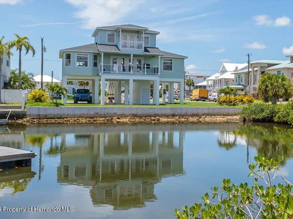 3233 Nassau Dr, Hernando Beach, FL 34607