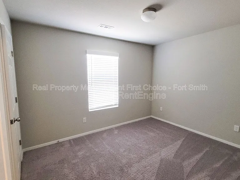 8218 Melody Ln — Photo 6