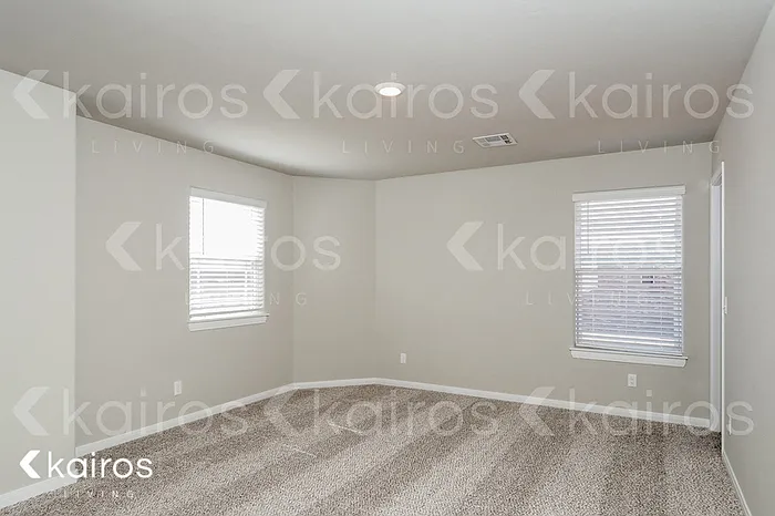 905 NW 4th St — Photo 7
