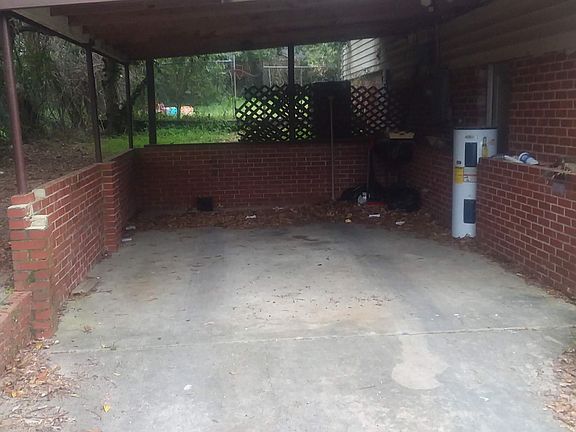 3rd image of 3378 Shaw Dr