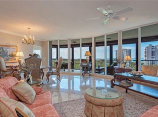 8930 Bay Colony DR #902, NAPLES, FL 34108