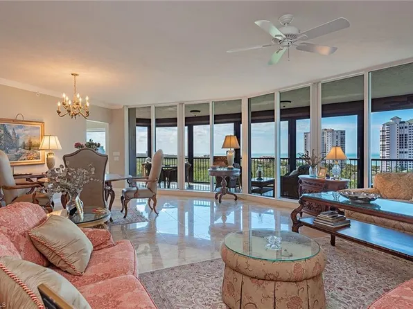 8930 Bay Colony DR #902, NAPLES, FL 34108