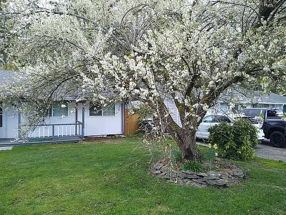 2nd image of 8621 Skokomish Way NE