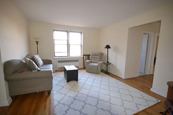 Rented by Dwell Residential Inc | media 39