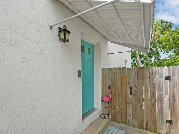 2nd image of 13 S Comares Ave