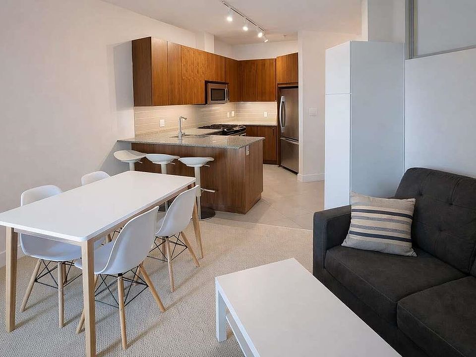 1st image of 5889 Irmin St #405