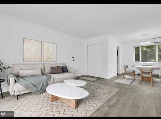 10417 Montrose Ave APT 102, Bethesda, MD 20814