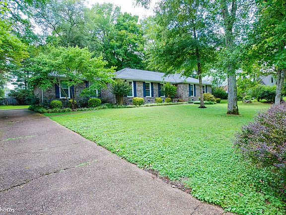 3rd image of 1741 Somerset Dr