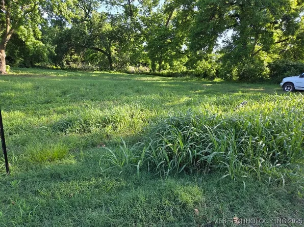 (undisclosed Address), Sand Springs, OK 74063