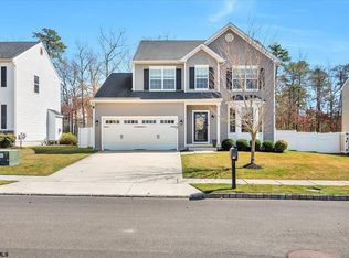 18 Galleria Dr, Mays Landing, NJ 08330