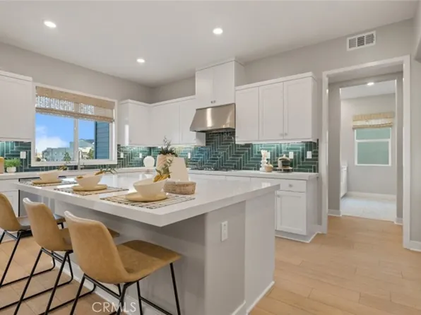 27225 Cranmore Way #201, Valencia, CA 91355