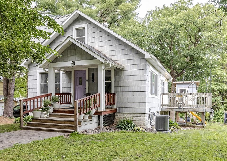 1st image of 315 Bergen Avenue