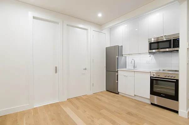 Rented by REAL New York | media 4