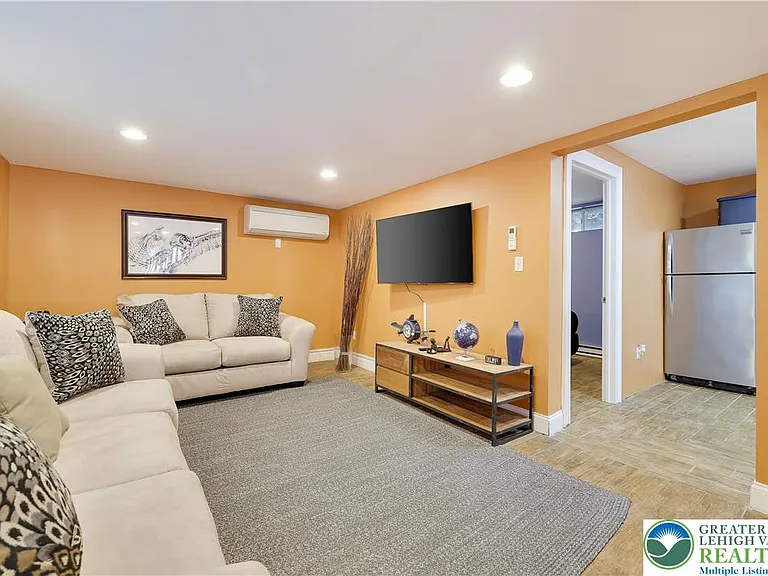 163 Cambridge Ct — Photo 47