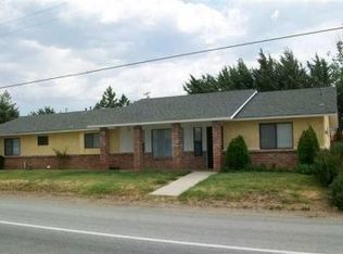 19901 Mesa Dr, Tehachapi, CA 93561