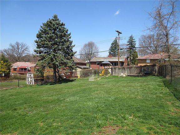 2nd image of 514 Elaine Dr