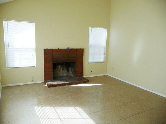 2nd image of 383 S Dallas Ave