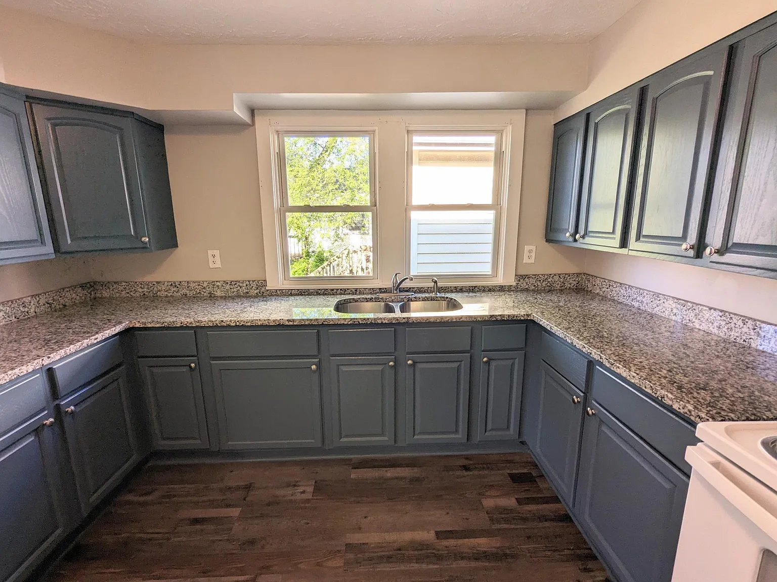 4 bed, 1391 sqft, $1,425 — Photo 4