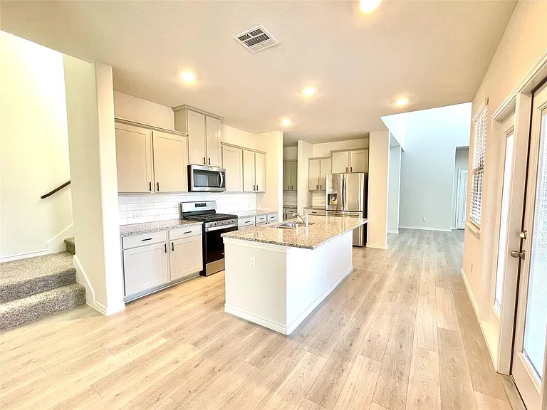 1624 Babb Ln — Photo 2
