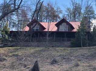 4900 Old Landing Rd, Irvine, KY 40336