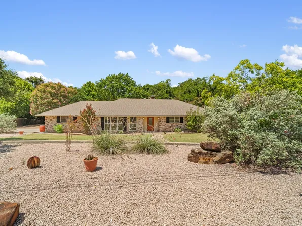 608 Catalina Dr, Woodway, TX 76712