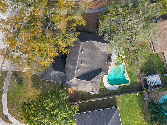 5th image of 17314 Edenbridge Ct