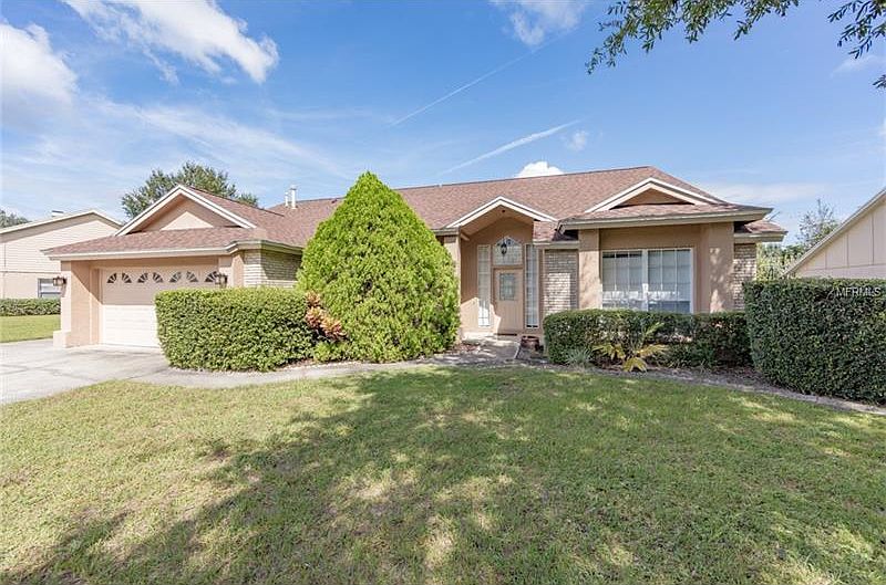 1st image of 4841 Lonsdale Cir